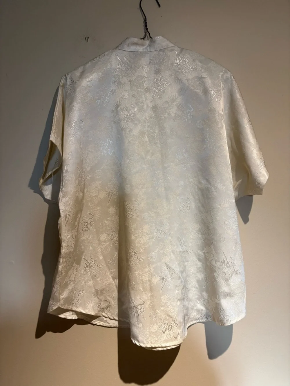 Thai Silk Weave Quality Ivory Short-Sleeve Blouse Mandarin Collar Brocade Fabric - Picture 4 of 9